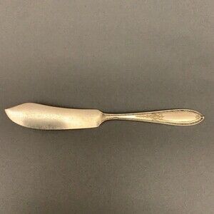 Wm. Rogers and Son‎ AA Triumph Silver-plate Butter Knife 6 5/8"